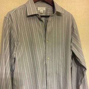 Banana Republic Factory. Men’s shirt. Size Large